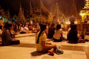 yangon-shwedagon-am-abend